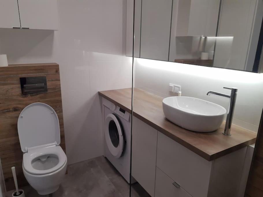 Nowy, przestronny apartament i bezpłatny parking Rzeszów Zewnętrze zdjęcie